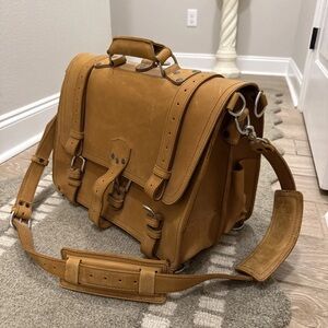 Saddleback Classic Briefcase  Tan Leather Men's Bag